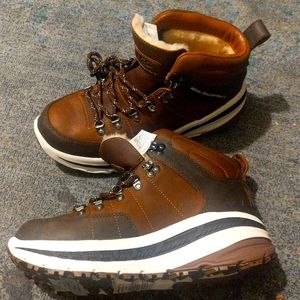 UGG + White Mountaineering Hiking/Winter Boots/shoes size men’s 8.5 / women 10.5